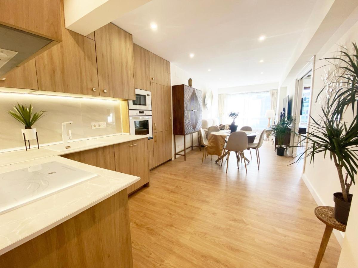 Miramar Luxurious Flat, 3 Double Rooms, Free Parking, Terrace, Completely New San Sebastián Esterno foto