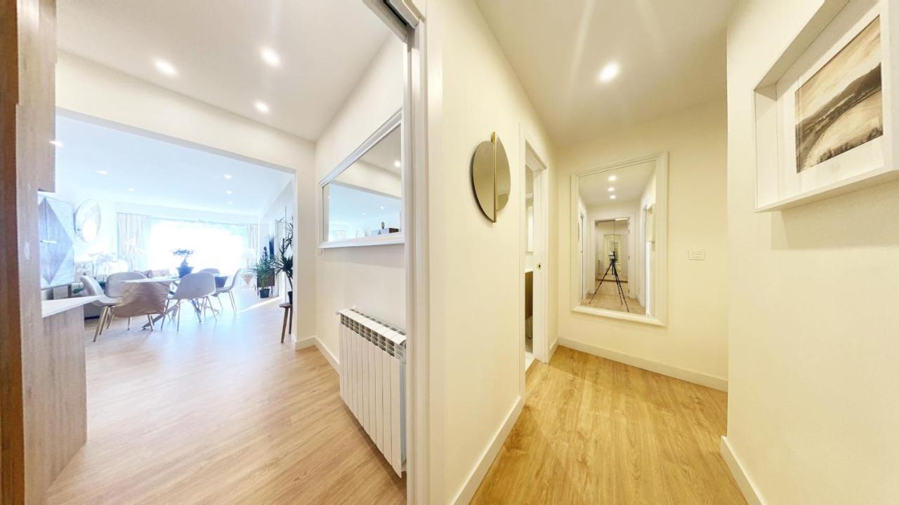 Miramar Luxurious Flat, 3 Double Rooms, Free Parking, Terrace, Completely New San Sebastián Esterno foto