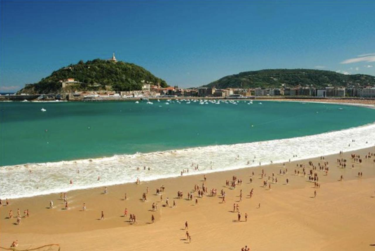 Miramar Luxurious Flat, 3 Double Rooms, Free Parking, Terrace, Completely New San Sebastián Esterno foto