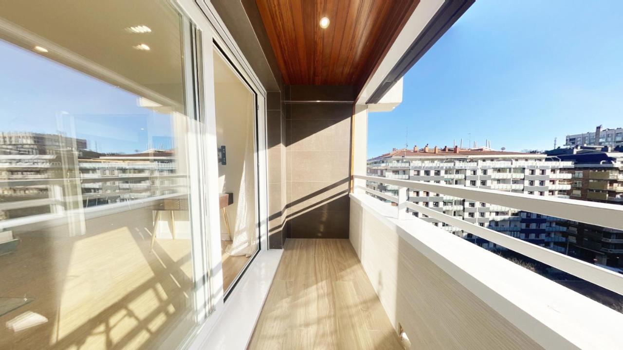Miramar Luxurious Flat, 3 Double Rooms, Free Parking, Terrace, Completely New San Sebastián Esterno foto