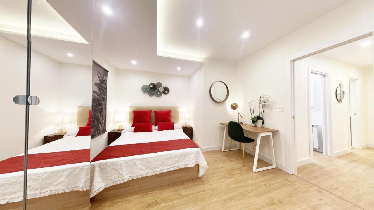 Miramar Luxurious Flat, 3 Double Rooms, Free Parking, Terrace, Completely New San Sebastián Esterno foto