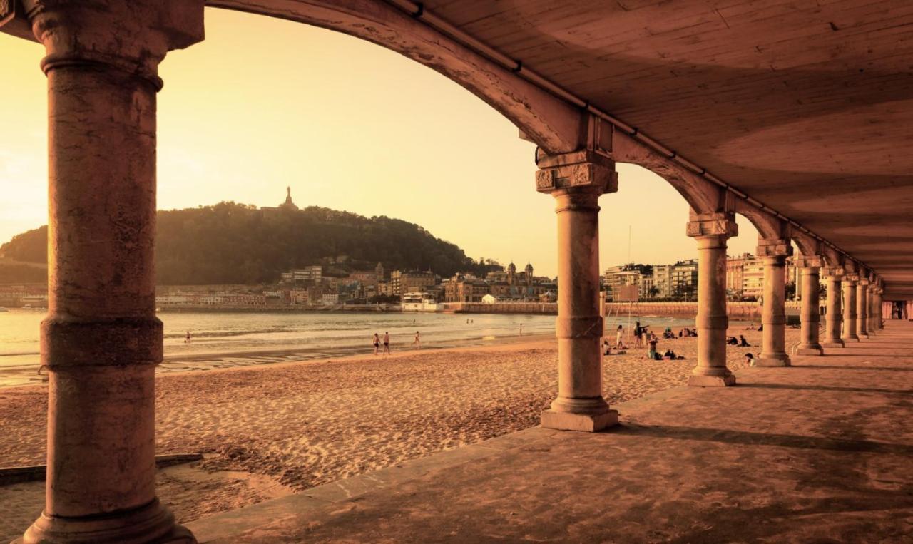 Miramar Luxurious Flat, 3 Double Rooms, Free Parking, Terrace, Completely New San Sebastián Esterno foto