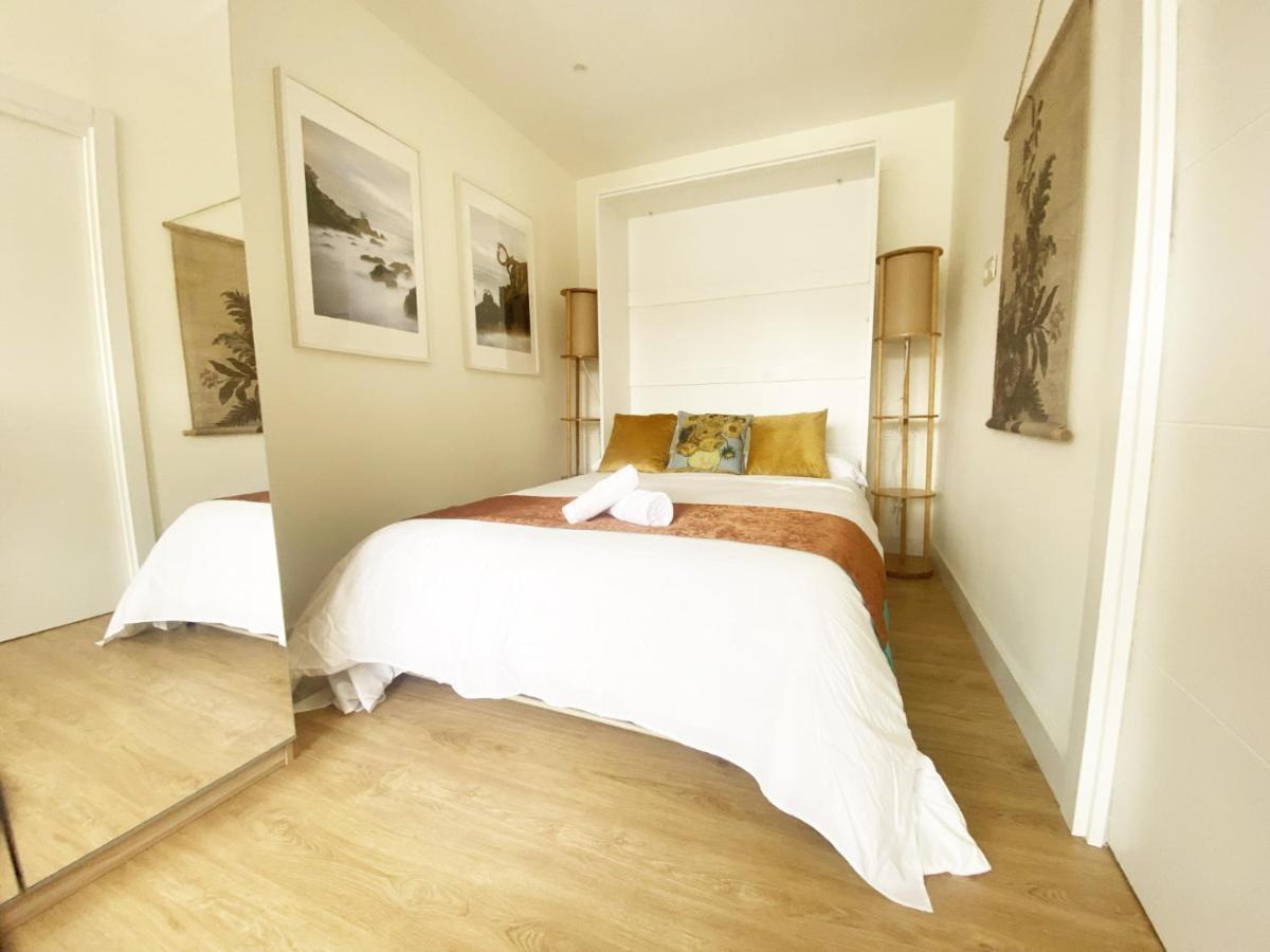 Miramar Luxurious Flat, 3 Double Rooms, Free Parking, Terrace, Completely New San Sebastián Esterno foto
