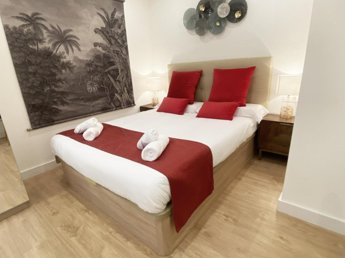 Miramar Luxurious Flat, 3 Double Rooms, Free Parking, Terrace, Completely New San Sebastián Esterno foto